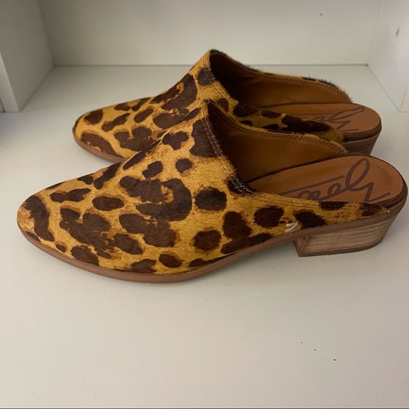 Zodiac Animal Print Mules Shoes - Picture 8 of 15